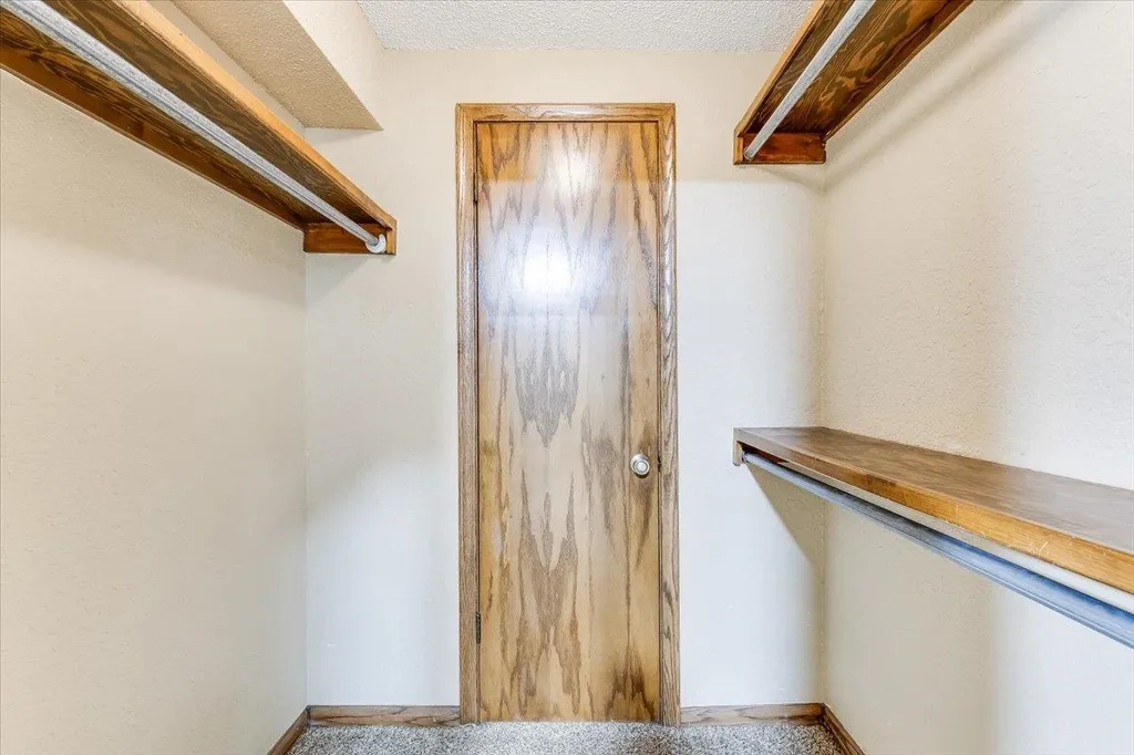 1309 S Bridgewater Drive Wichita KS 67209