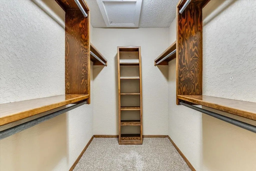 1309 S Bridgewater Drive Wichita KS 67209