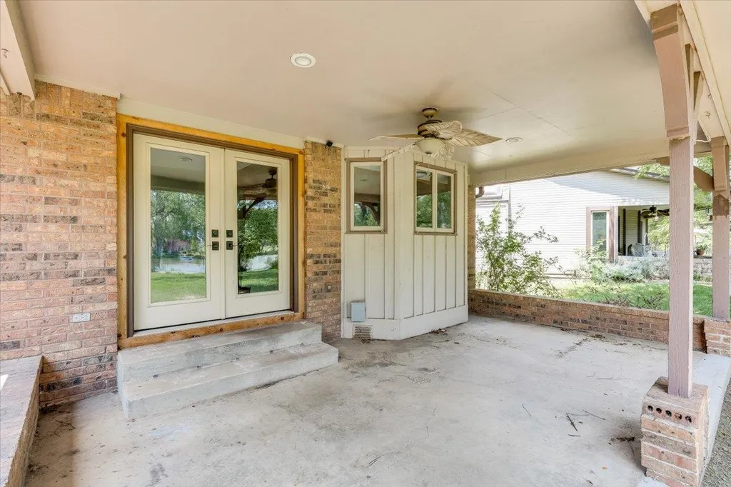1309 S Bridgewater Drive Wichita KS 67209