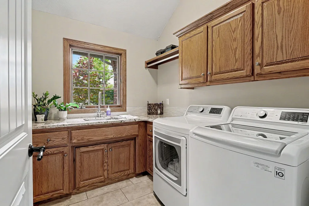 1431 N Castle Rock Wichita KS 67230
