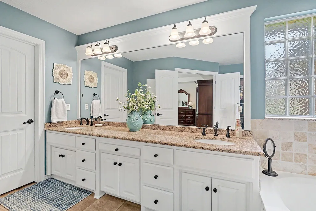 1431 N Castle Rock Wichita KS 67230