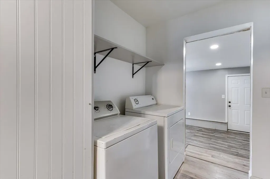 6413 N Longmont Park City KS 67219