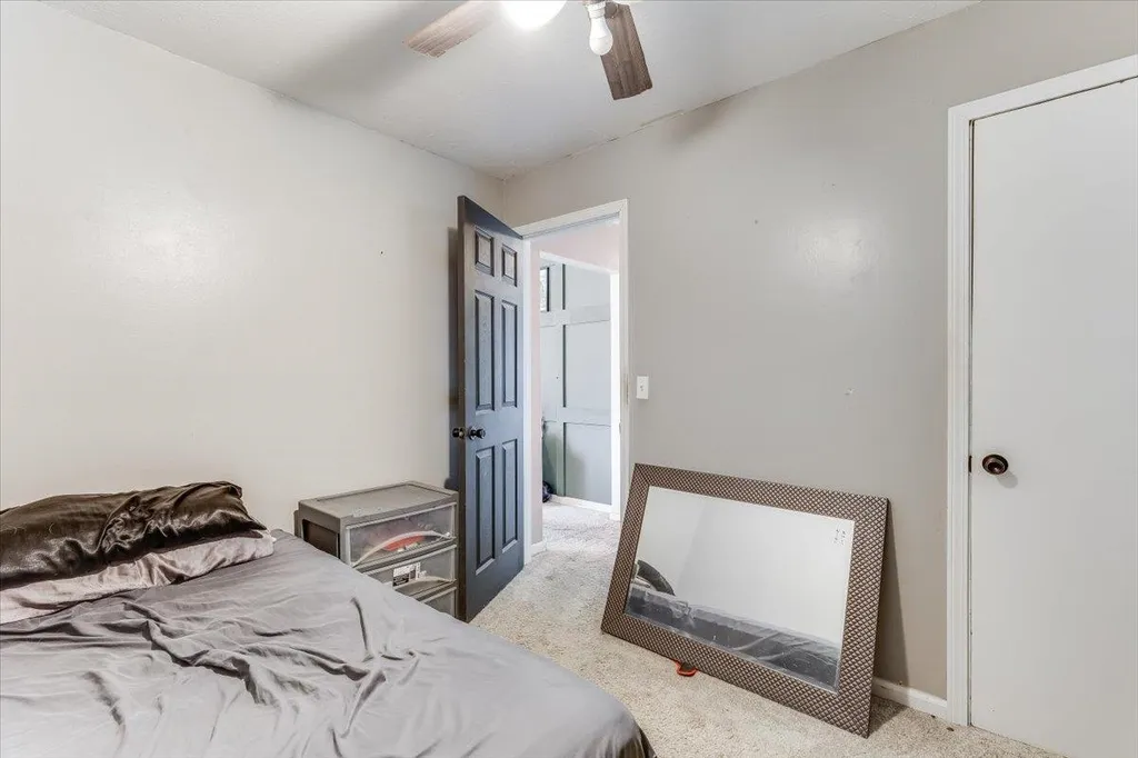 6413 N Longmont Park City KS 67219