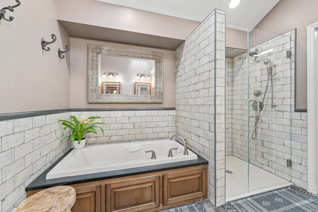 3159 W Keywest Court Wichita KS 67204