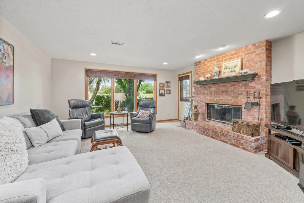 3159 W Keywest Court Wichita KS 67204