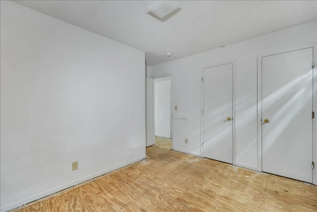 7031 W Frazier Lane Wichita KS 67212