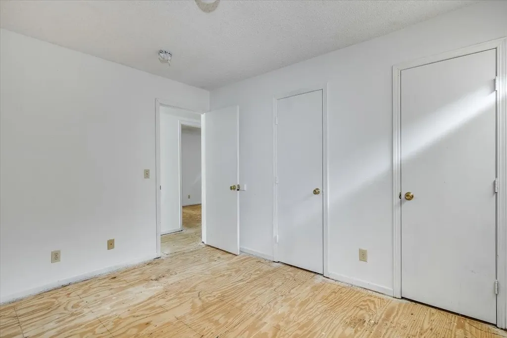 7031 W Frazier Lane Wichita KS 67212