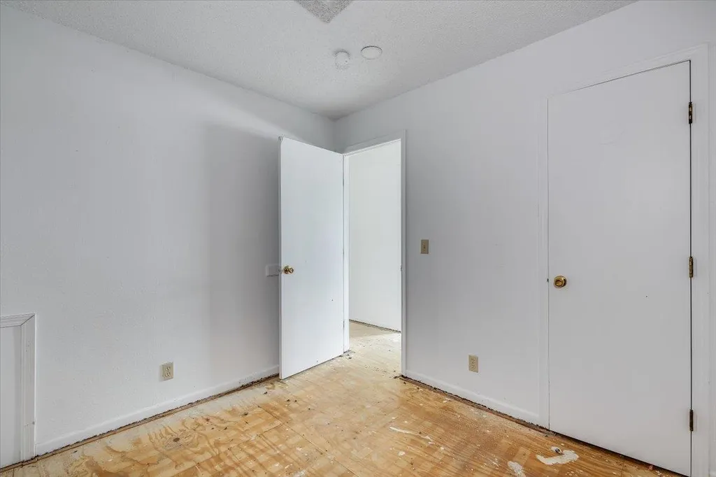 7015 W Newell Wichita KS 67212