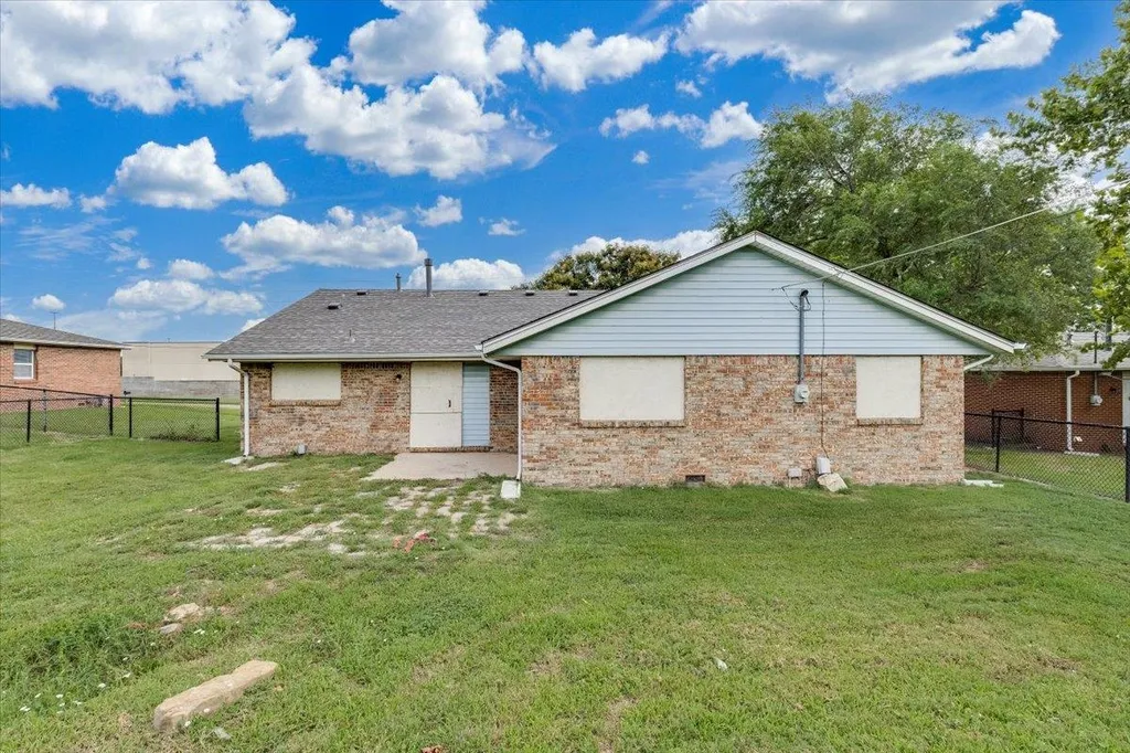 7015 W Newell Wichita KS 67212
