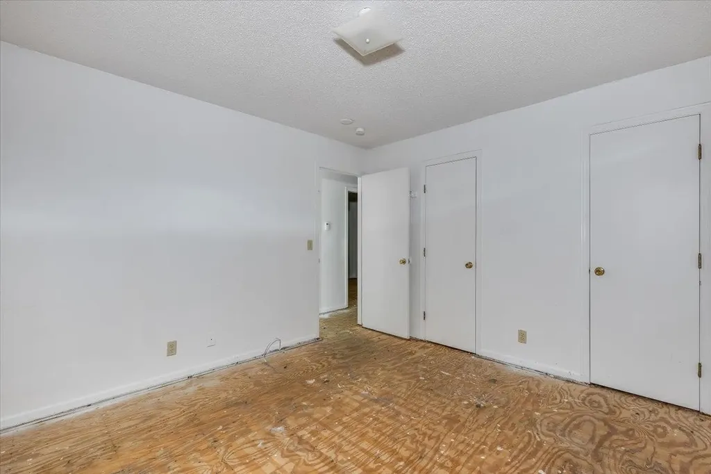 7015 W Newell Wichita KS 67212