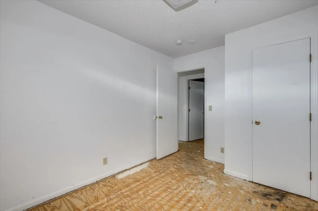7015 W Newell Wichita KS 67212