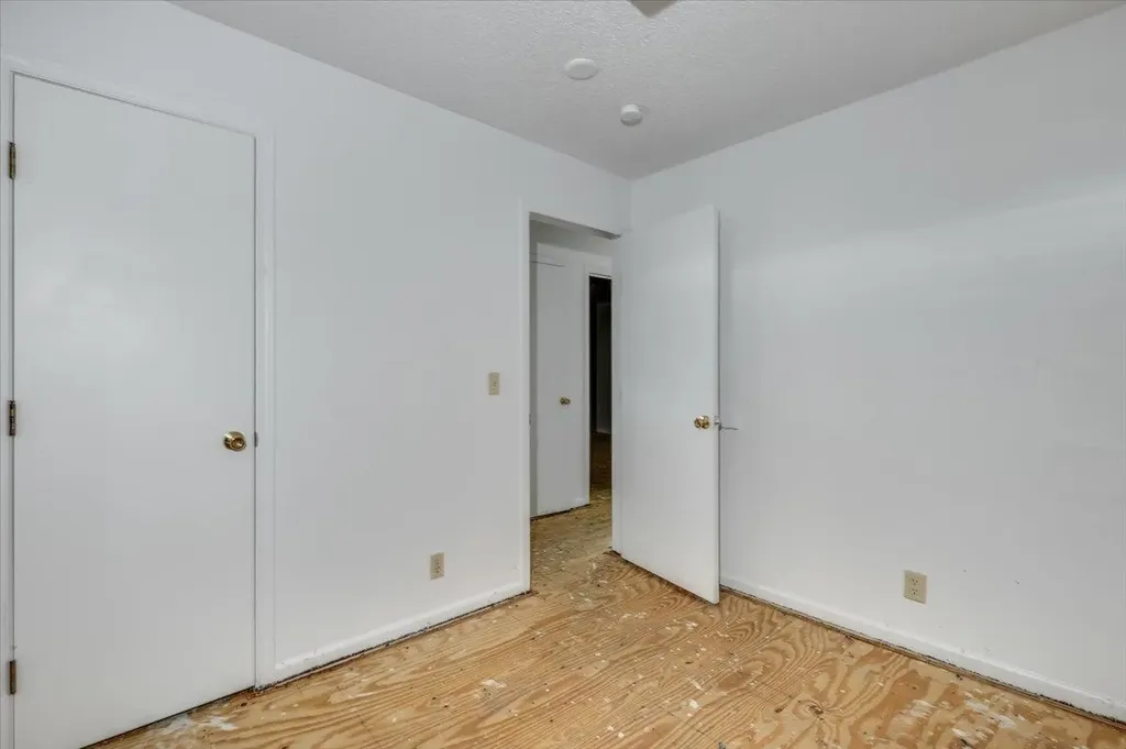 7015 W Newell Wichita KS 67212