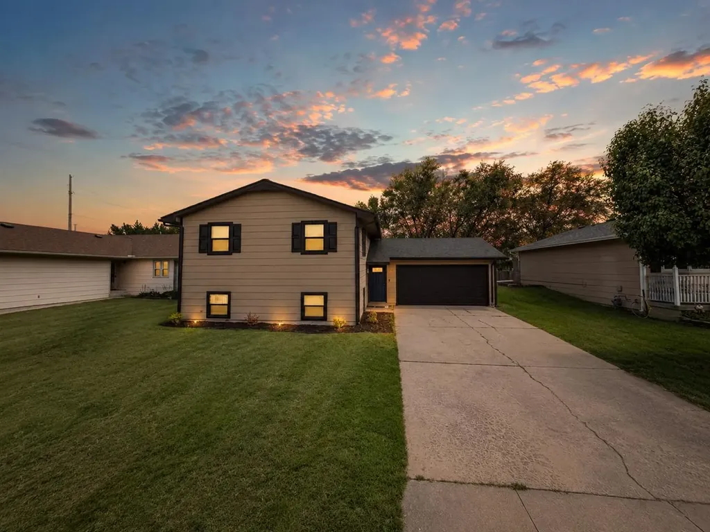 2513 W Savannah Avenue Wichita KS 67217