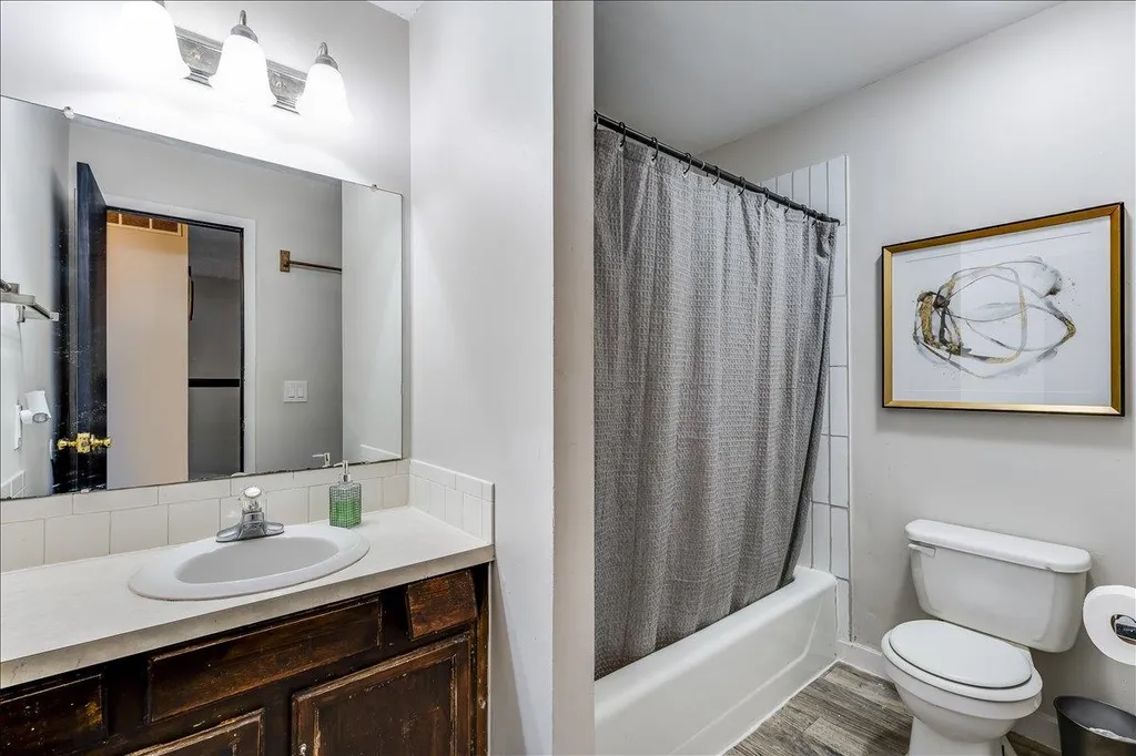 2513 W Savannah Avenue Wichita KS 67217