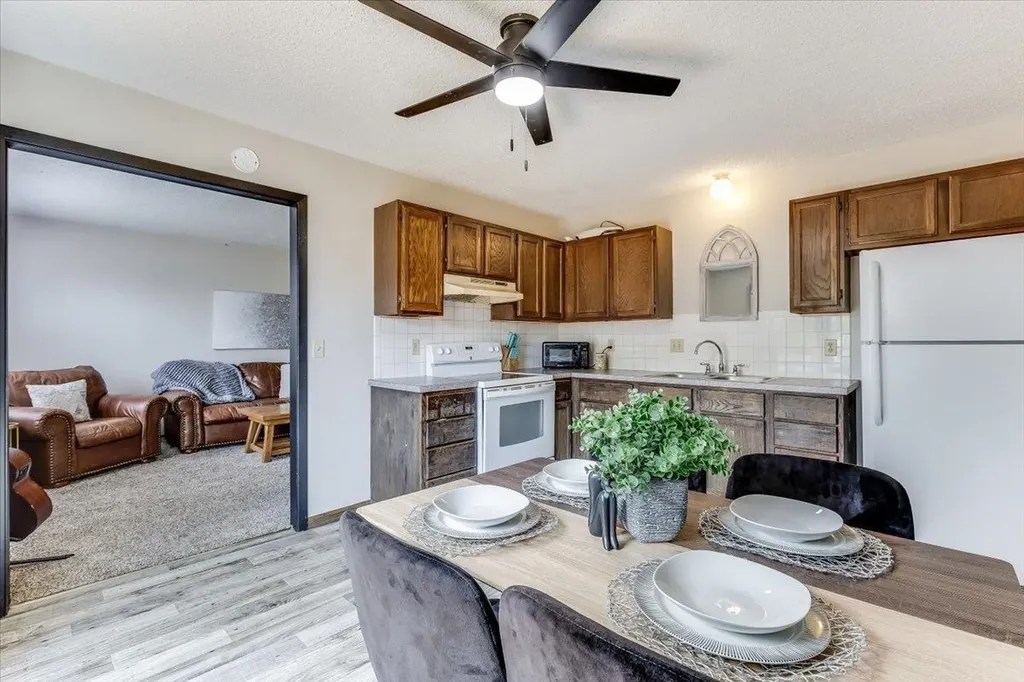 2513 W Savannah Avenue Wichita KS 67217