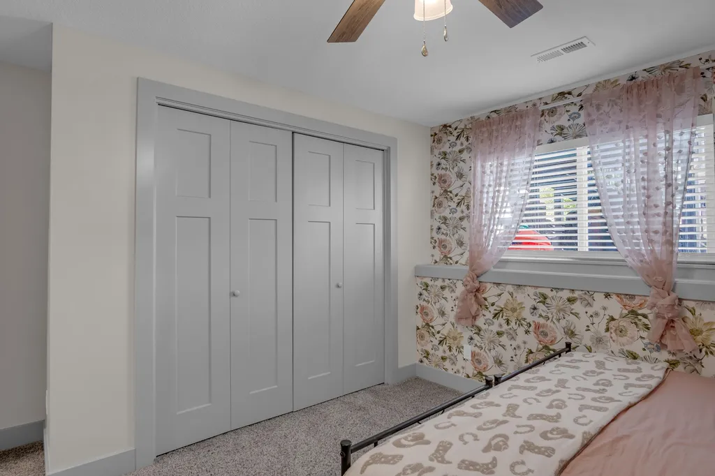 8857 N Hidden Lane Park City KS 67147