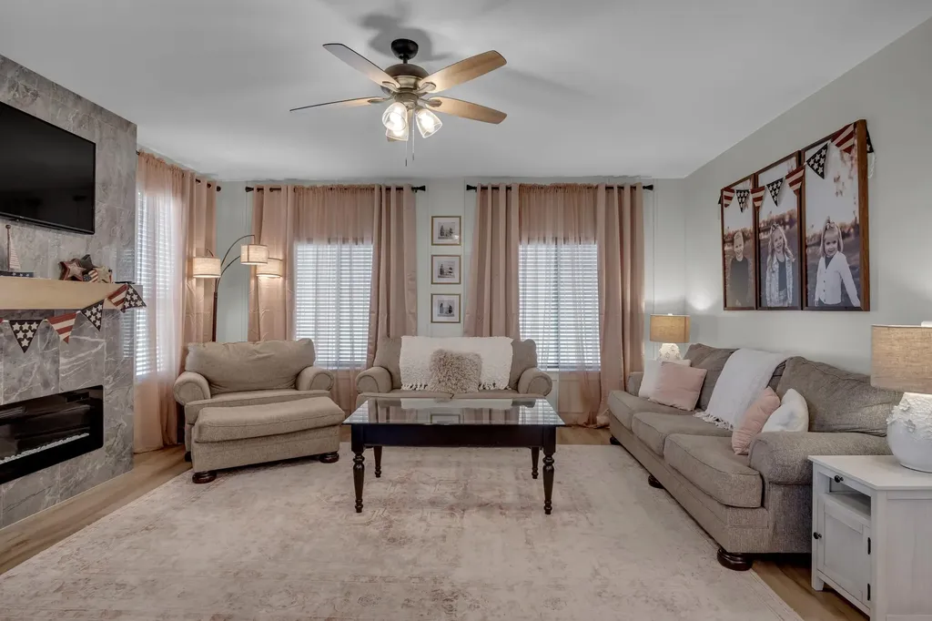 8857 N Hidden Lane Park City KS 67147