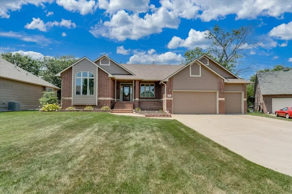 148 N Forestview Wichita KS 67235