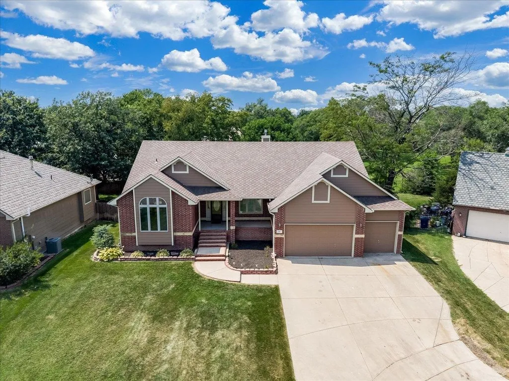 148 N Forestview Wichita KS 67235