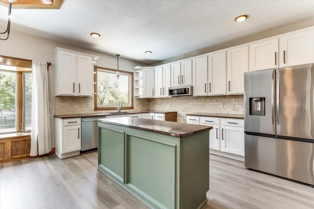 148 N Forestview Wichita KS 67235