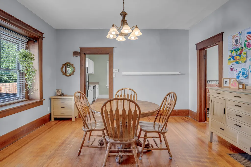 620 E 4th Street Newton KS 67114