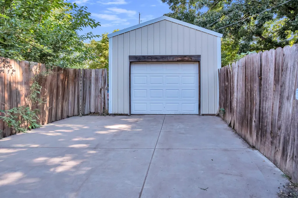 620 E 4th Street Newton KS 67114