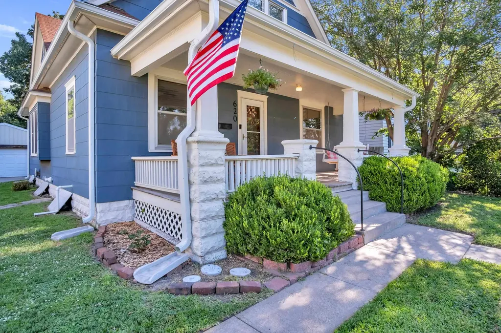 620 E 4th Street Newton KS 67114