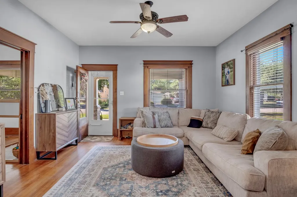 620 E 4th Street Newton KS 67114