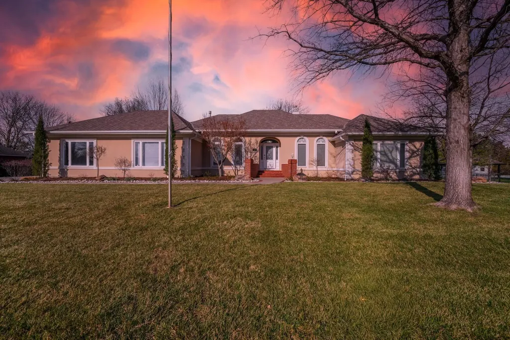 1501 N Castle Rock Wichita KS 67230