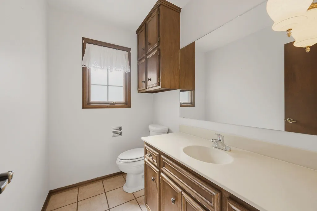 8329 E Huntington Street Wichita KS 67206