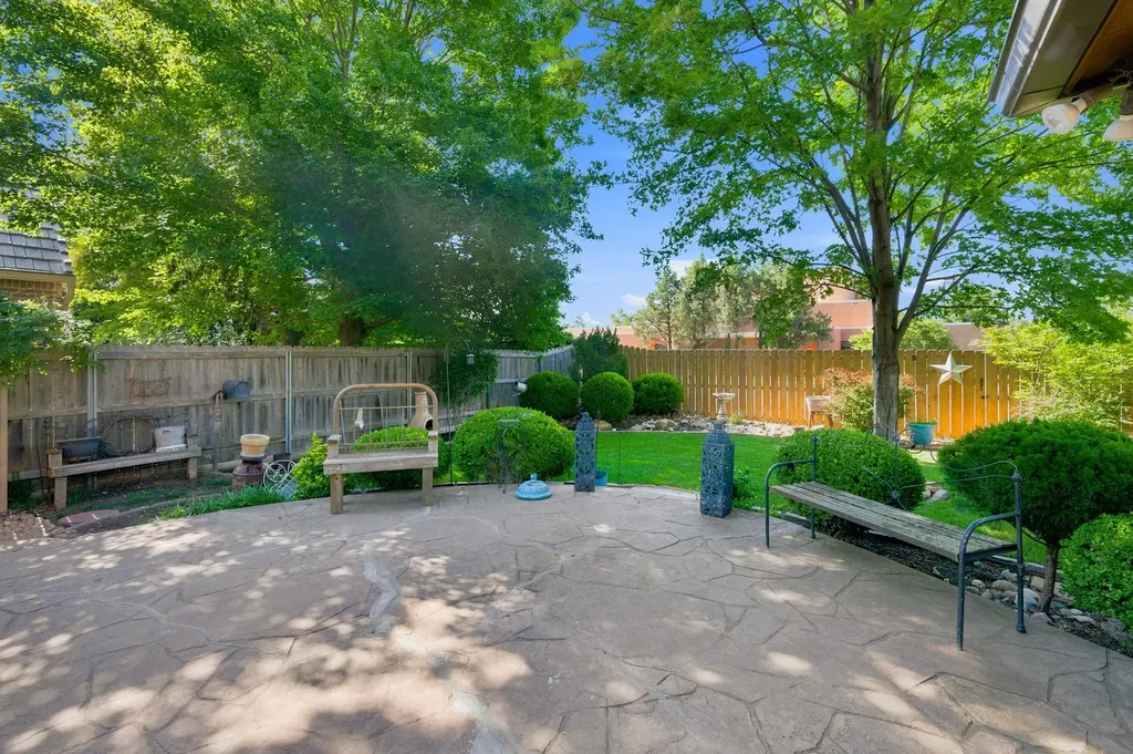 8329 E Huntington Street Wichita KS 67206