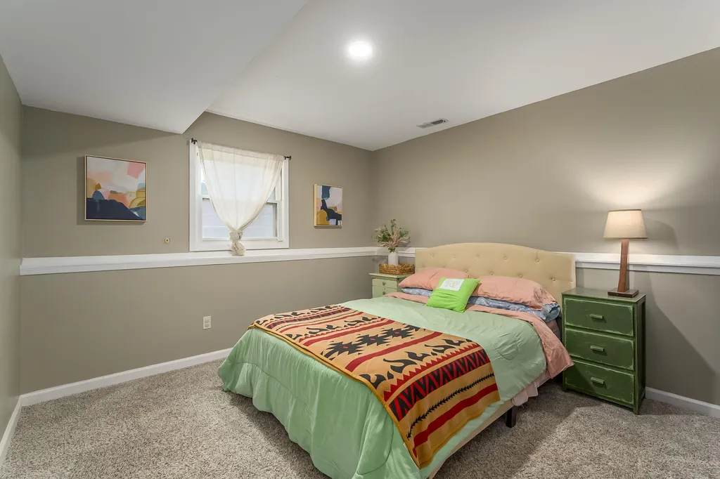 621 N Willow Drive Derby KS 67037-1949
