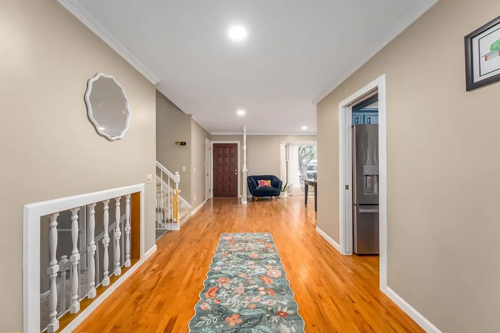 621 N Willow Drive Derby KS 67037-1949