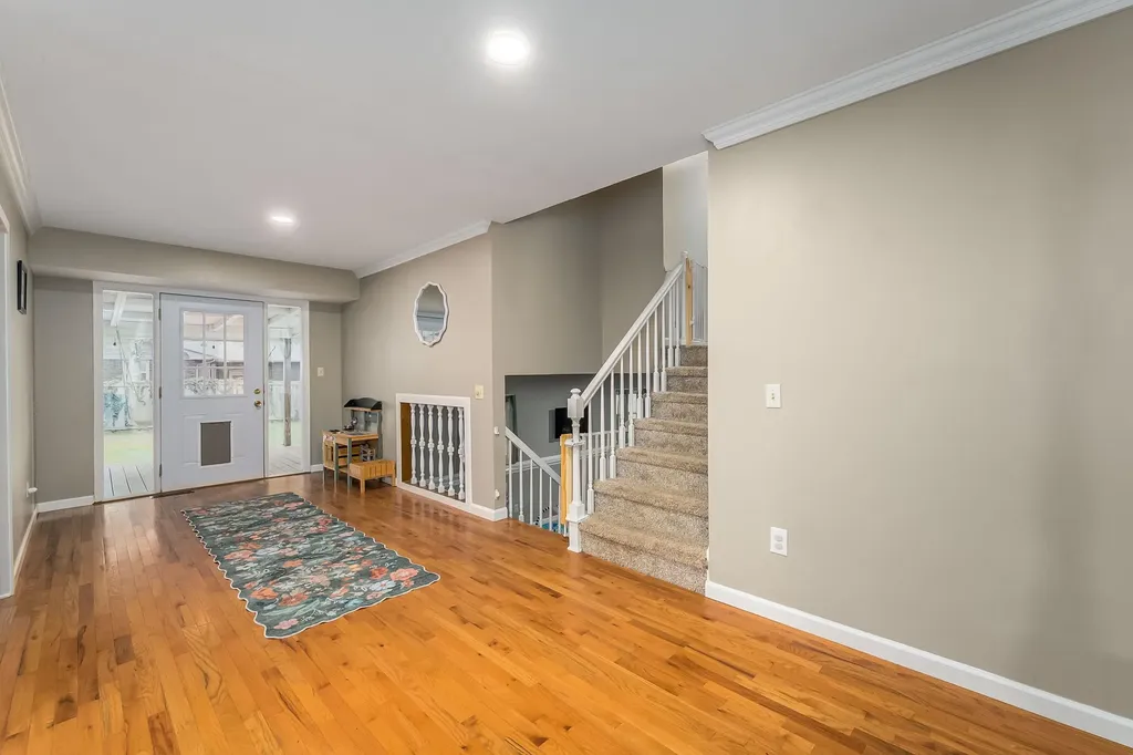 621 N Willow Drive Derby KS 67037-1949