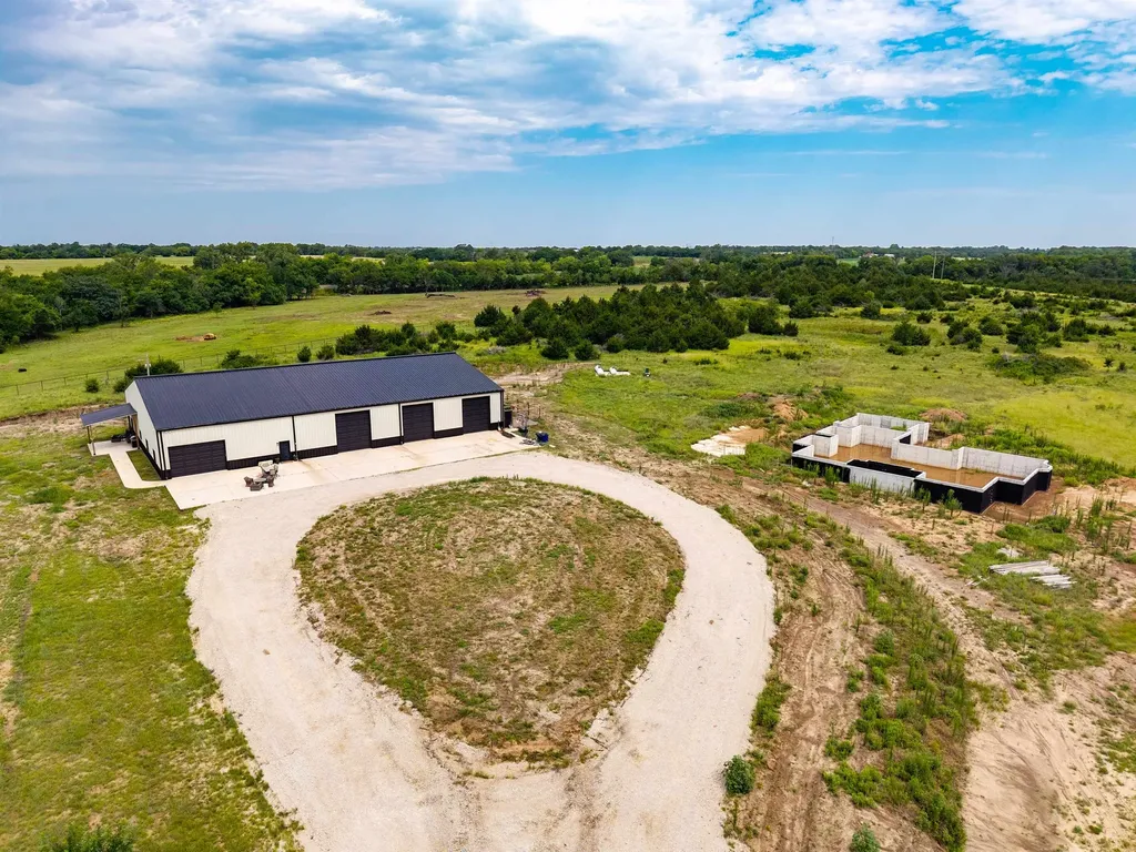 10730 E 103rd Street S Mulvane KS 67110