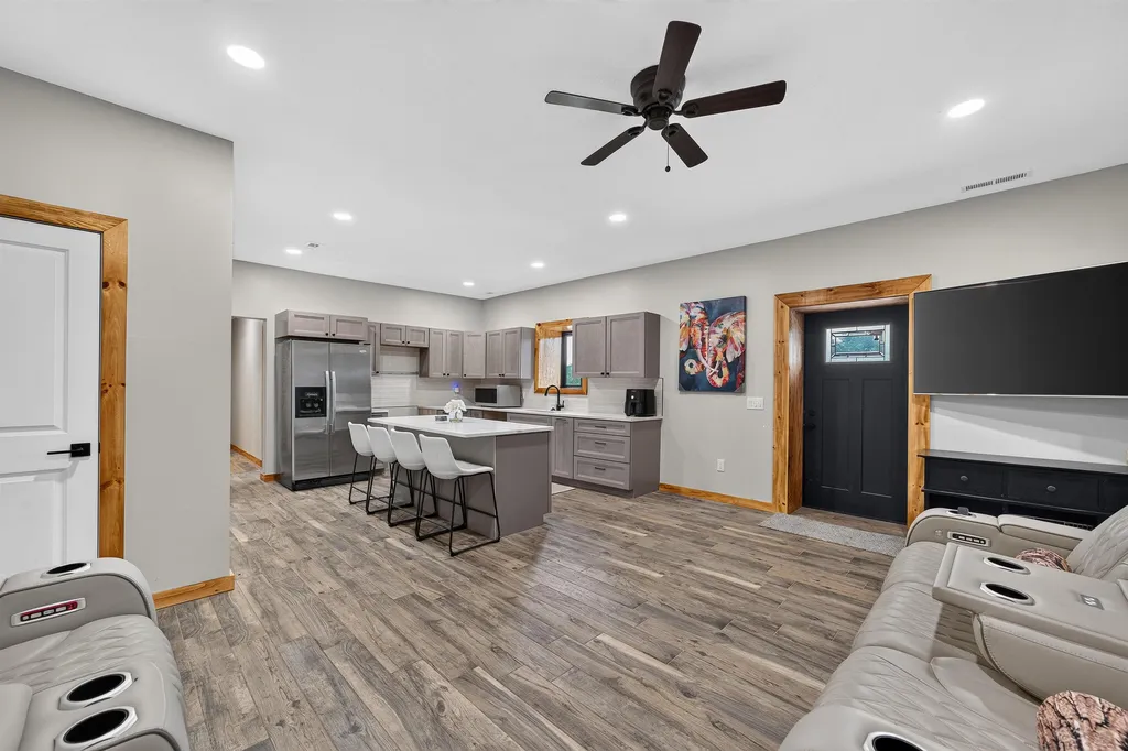 10730 E 103rd Street S Mulvane KS 67110