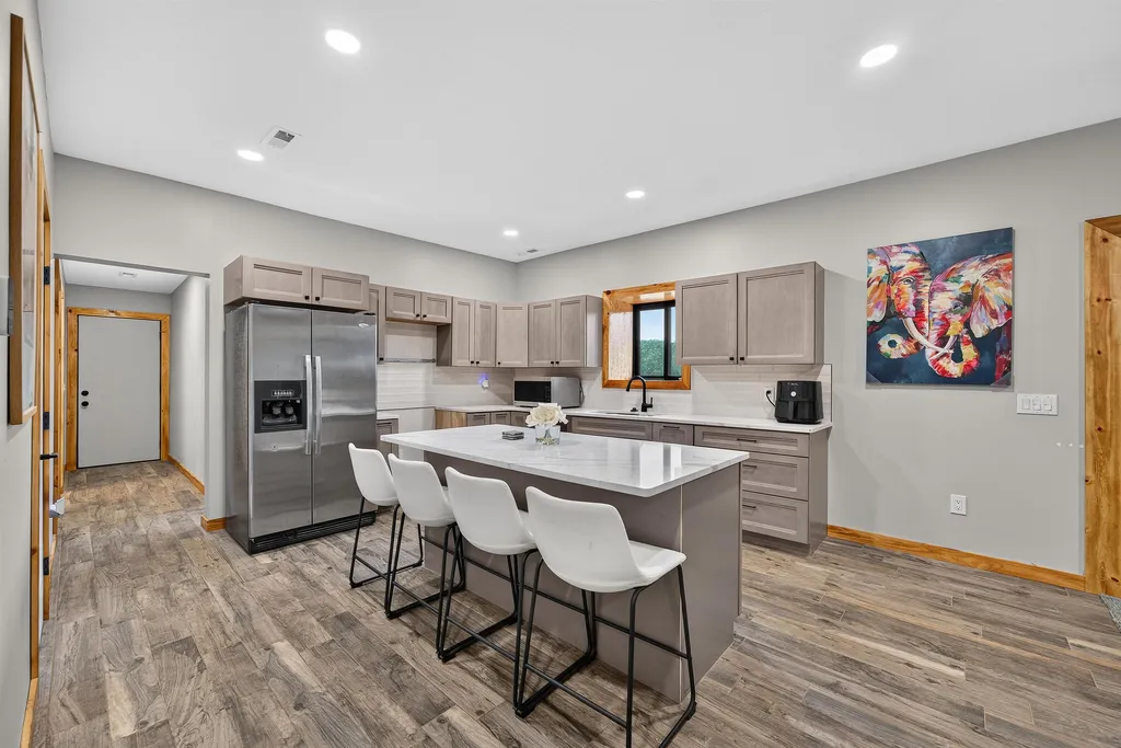 10730 E 103rd Street S Mulvane KS 67110