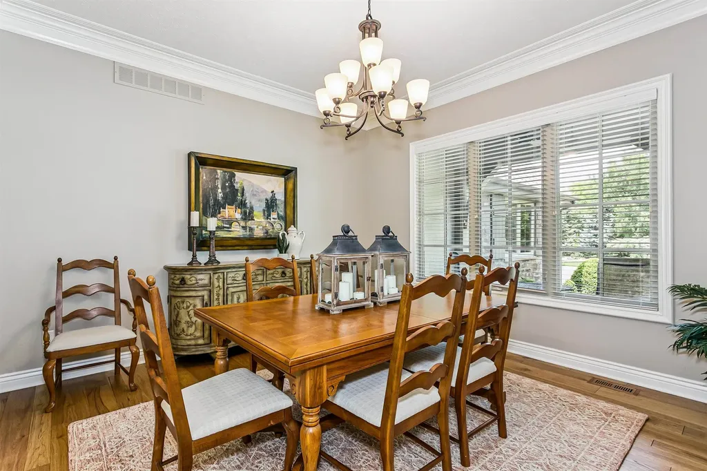 2240 N Williamsgate Court Wichita KS 67228
