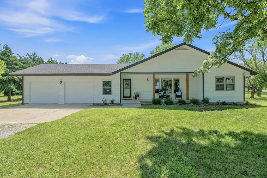 5898 SW 47th Street El Dorado KS 67042