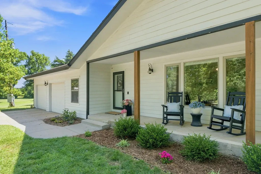 5898 SW 47th Street El Dorado KS 67042