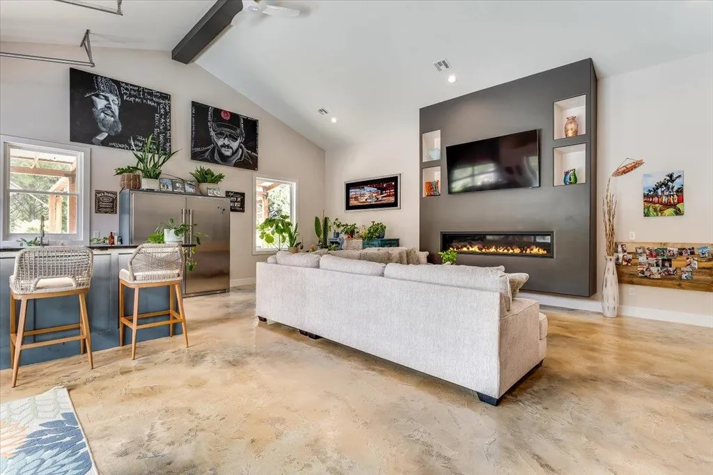 4015 N Fiddlers Cove Maize KS 67101