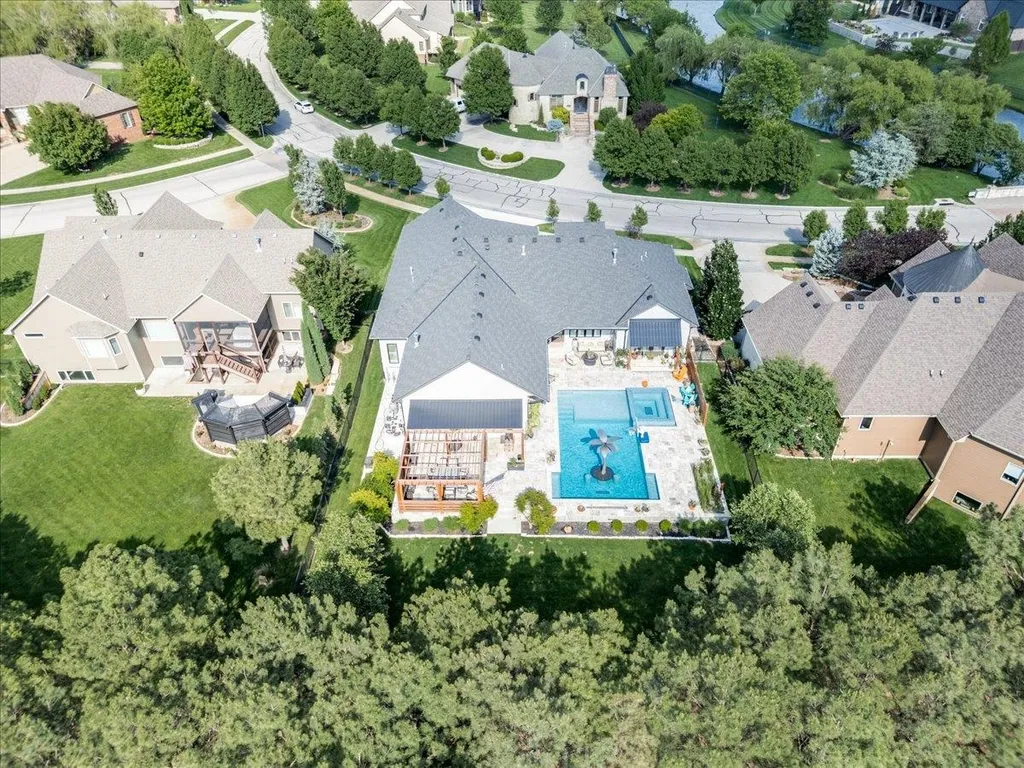 4015 N Fiddlers Cove Maize KS 67101
