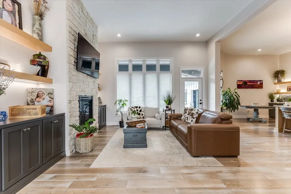 4015 N Fiddlers Cove Maize KS 67101