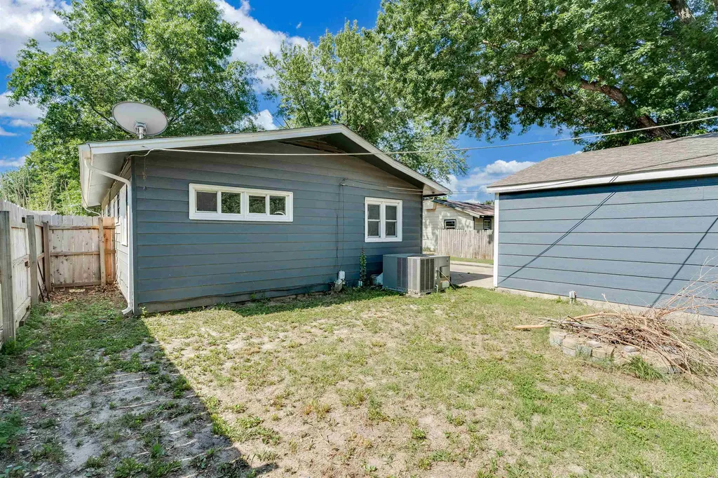 1718 E 53rd Street S Wichita KS 67216