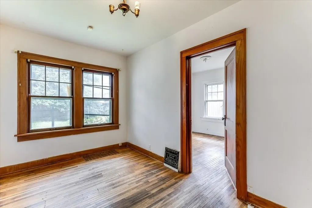 749 S Spruce Street Wichita KS 67211
