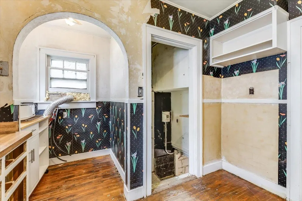 749 S Spruce Street Wichita KS 67211