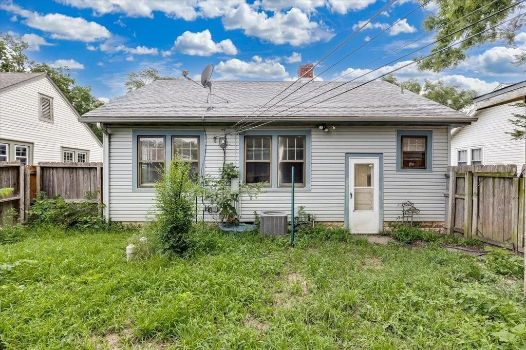 749 S Spruce Street Wichita KS 67211