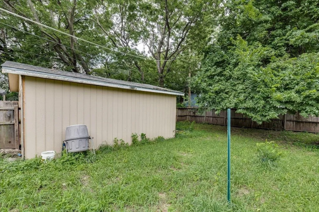 749 S Spruce Street Wichita KS 67211