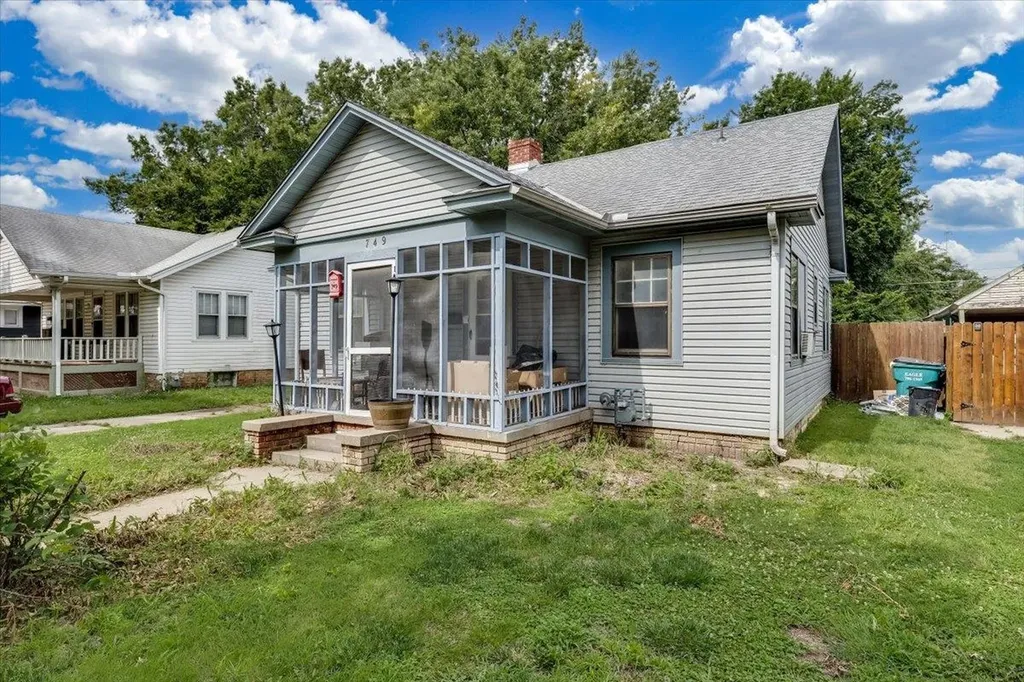 749 S Spruce Street Wichita KS 67211