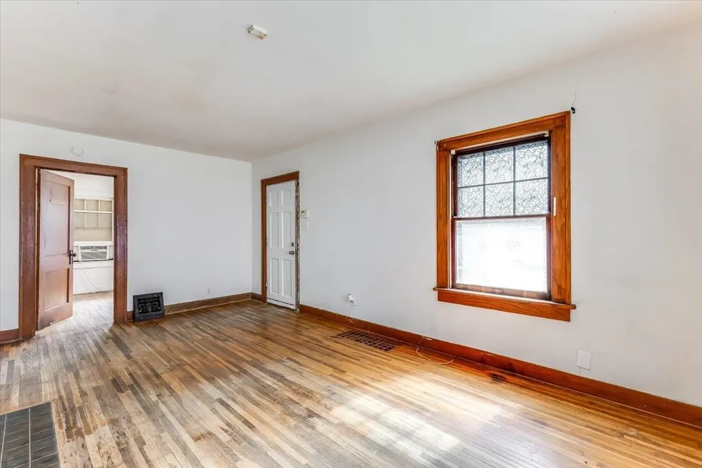 749 S Spruce Street Wichita KS 67211